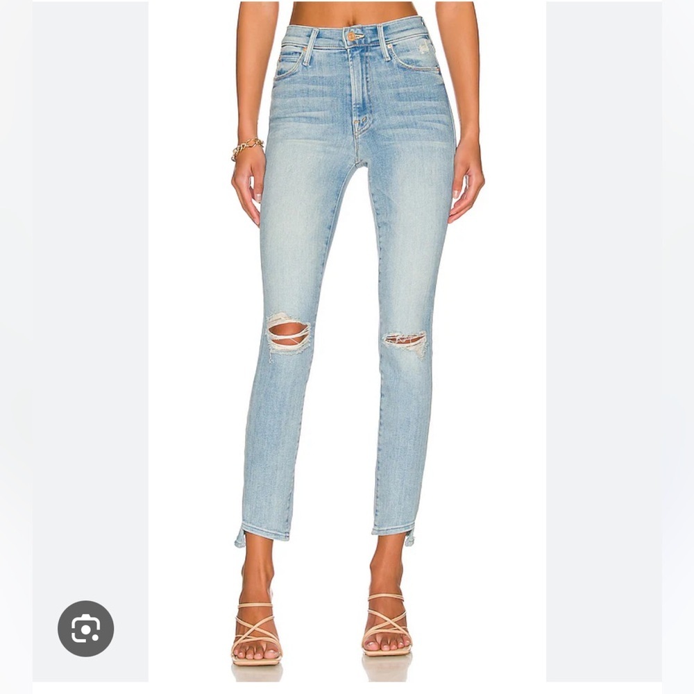 • Mother Denim • The Stunner Zip Ankle Step Chew in Poisoned Petals 26